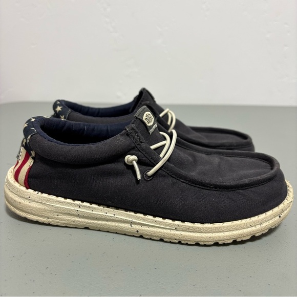 Hey Dude Patriotic Red White Blue Youth Sneakers Slip On Size 5 Americana - Picture 1 of 10
